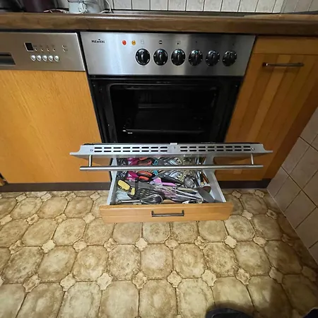 Wg In Homberg Efze, Monteurzimmer, 2 Erwachsene, 1 Doppelzimmer Nr 3 *